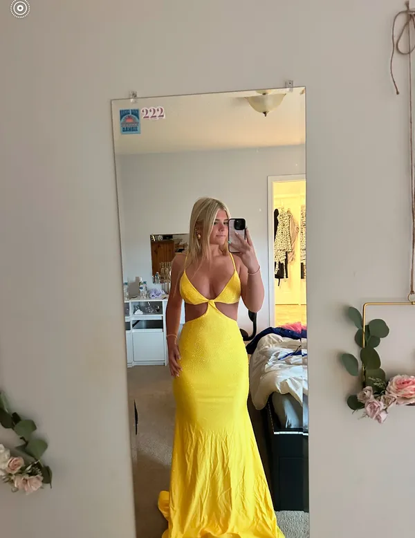 yellow cut out prom dress - Image 3