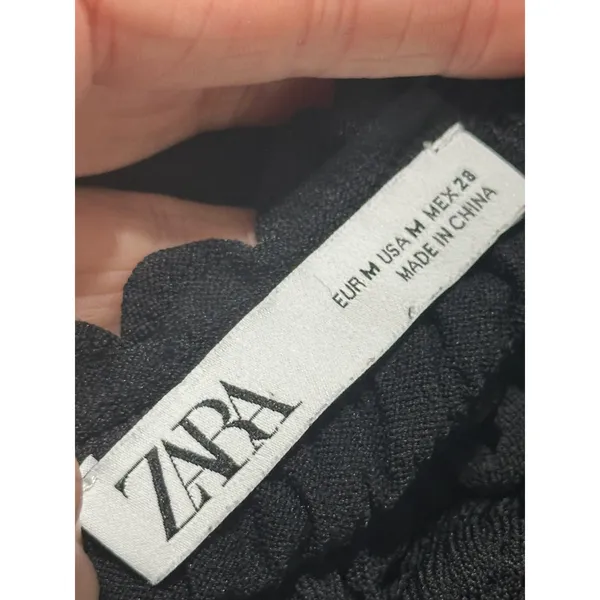 Zara Women Black Smocked Off the Shoulder Long Sleeve Crop Top Size M - Image 4