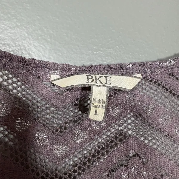 BKE Women's Y2K Gray & Silver Lace & Metallic Tank Top - Size Large - Chevron - Image 5