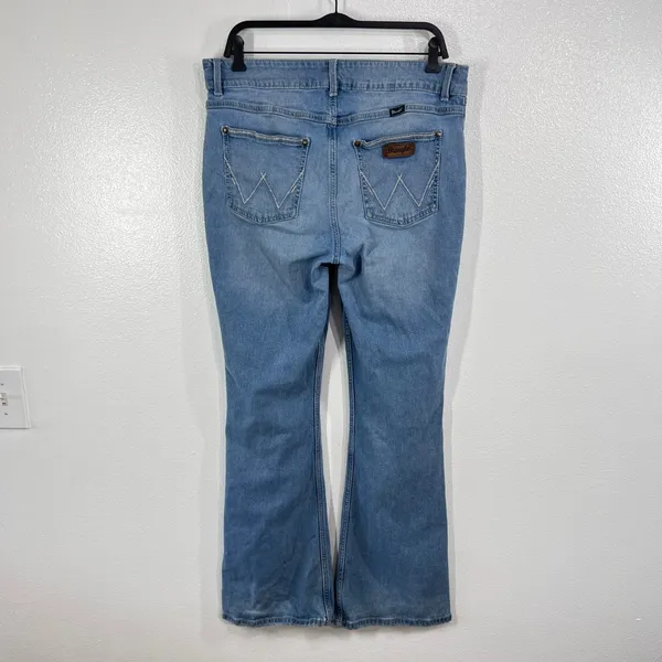 Wrangler Women's Flare Leg Jeans Blue Mid Rise‎ Bootcut Retro Y2K Size 30x32 - Image 3