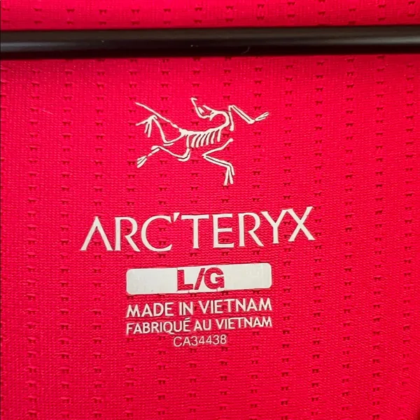 Arc'teryx Womens Tank Top Built in Sports Bra Athleisure Racerback Gym Large - Image 4