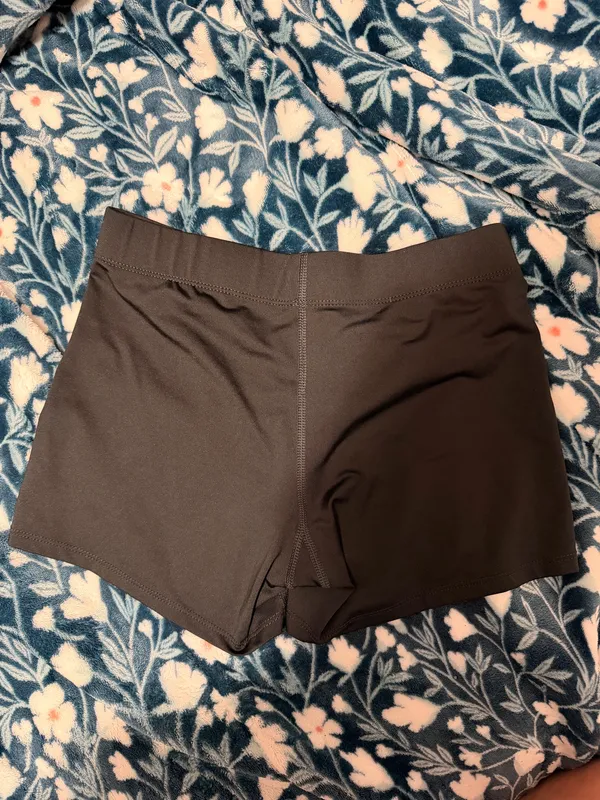 Mizuno Volleyball Spandex Black Shorts Medium - Image 2
