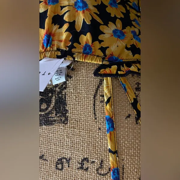 Topshop (Nordstroms) Yellow and Blue Daisy Sundress NWT! - Image 7