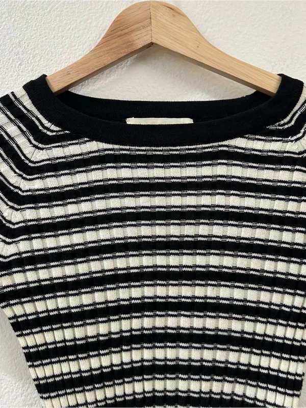 For Love and Lemons Knitz Cropped Striped Sweater Size Small - Image 4