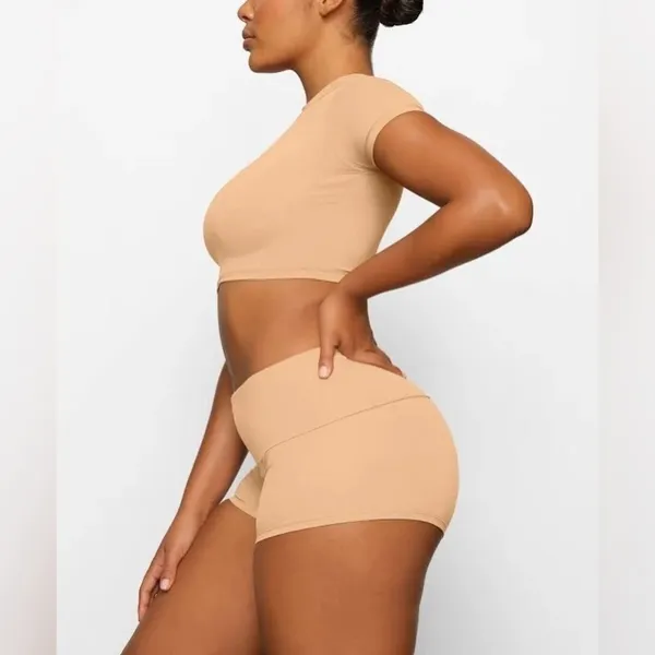 SKIMS Cover Ups Fold Over Shorts NWT - Image 2