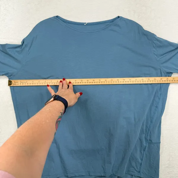 Lululemon Size 12 Back in Action Short Sleeve T-Shirt Utility Blue Relaxed Fit - Image 6