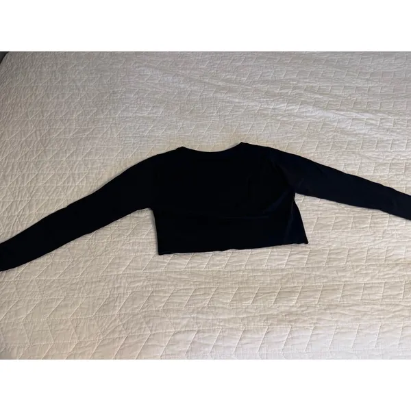 Offline by Aerie Cropped‎ long sleeve top size medium - Image 7