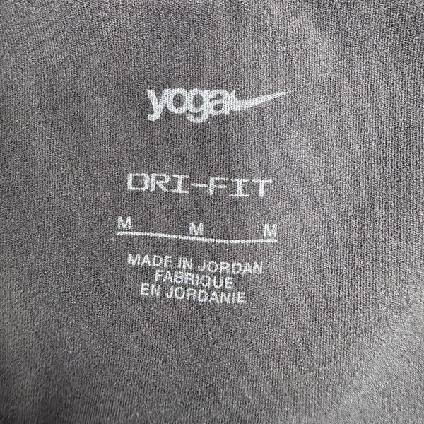 Nike Medium Sports Bra Yoga Dri-FIT Alate Curve Black DR7795-010 Workout Top - Image 8
