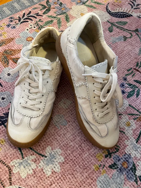 DV by Dolce Vita Sneakers - Image 3