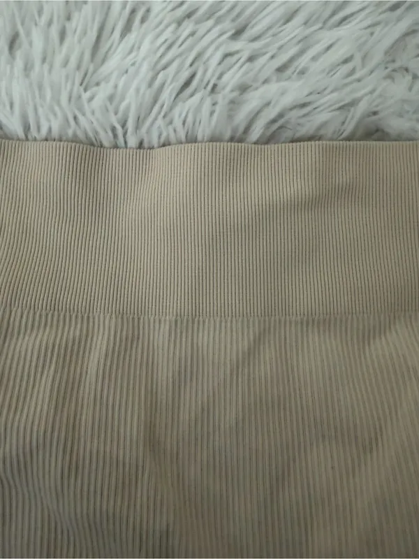 Seamless Ribbed Tummy Control Compression Shorts Size L Nude Tan Size L - Image 3