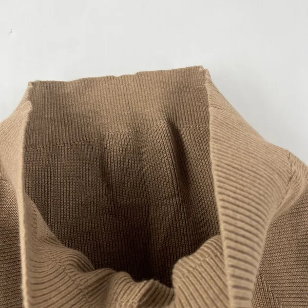 Athleta Hanover Sweater‎ Womens Size M Extra Fine Merino Wool Blend V-Neck Brown - Image 7