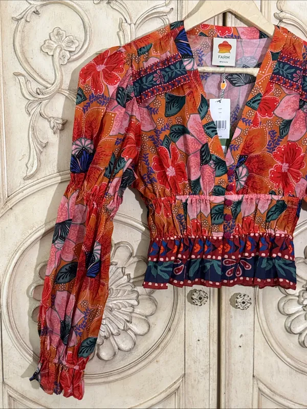 FARM Rio Marias Floral Plunge Neck Peplum Long Sleeve Top Size Medium - Image 8