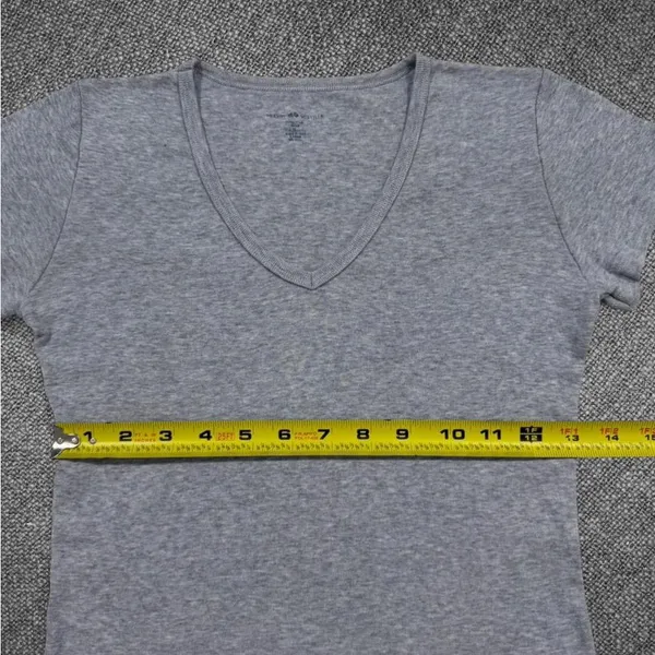 Light Gray Cotton V-Neck T-Shirt - Image 5