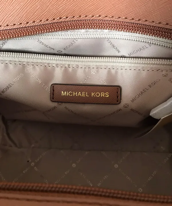Michael Kors Purse - Image 10