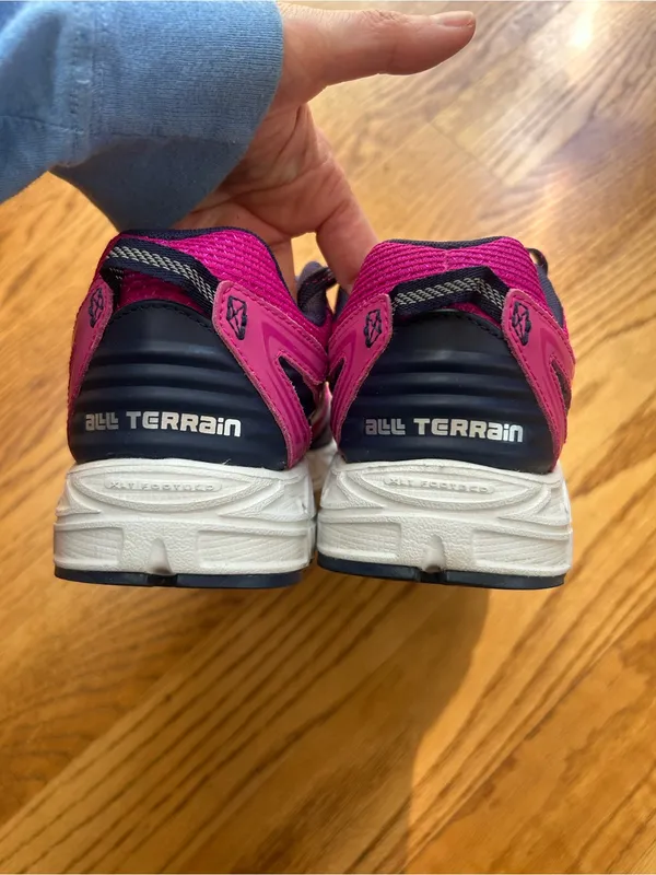 New Balance Women’sTrail Sneakers - Image 4