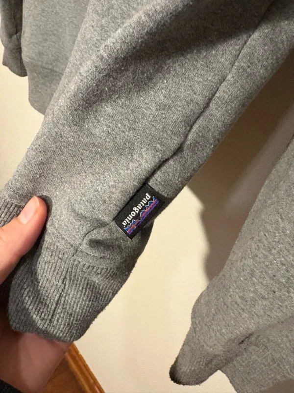 Patagonia Hoodie Grey - Image 2