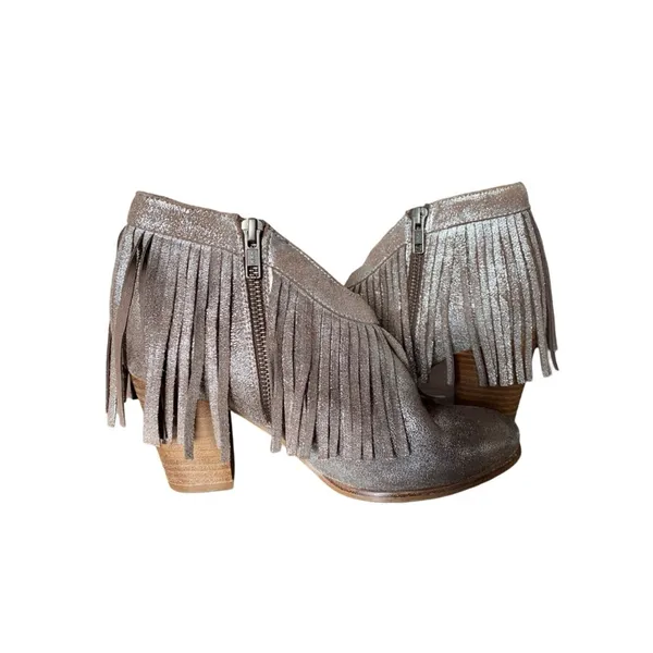 Ariat Unbridled Layla Fringe Ankle Boot in Metallic Taupe Brown size 7 - Image 10