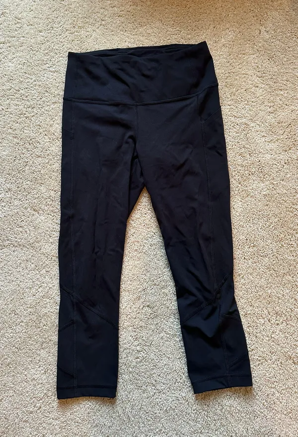 Lululemon Pace Rival Crop *22" in Black - Image 5