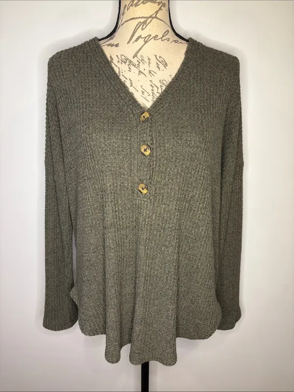 American Eagle Outfitters Soft & Sexy waffle henley top olive green oversized M - Image 2