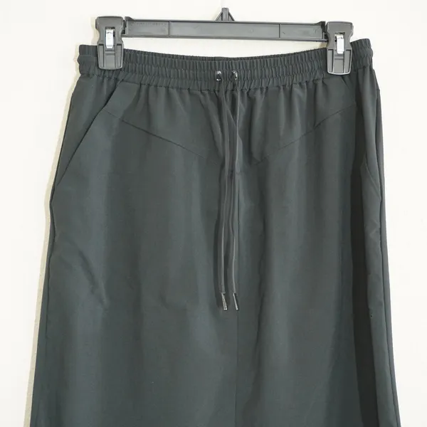 Indyeva Size Small Black Knee Length Skirt Outdoor Hiking Activewear Lightweight - Image 2