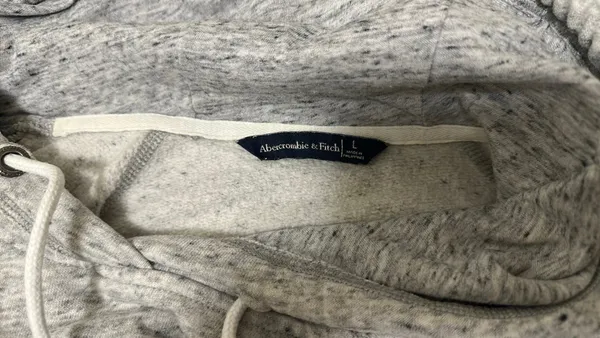 Abercrombie & Fitch Sweatshirt - Image 2