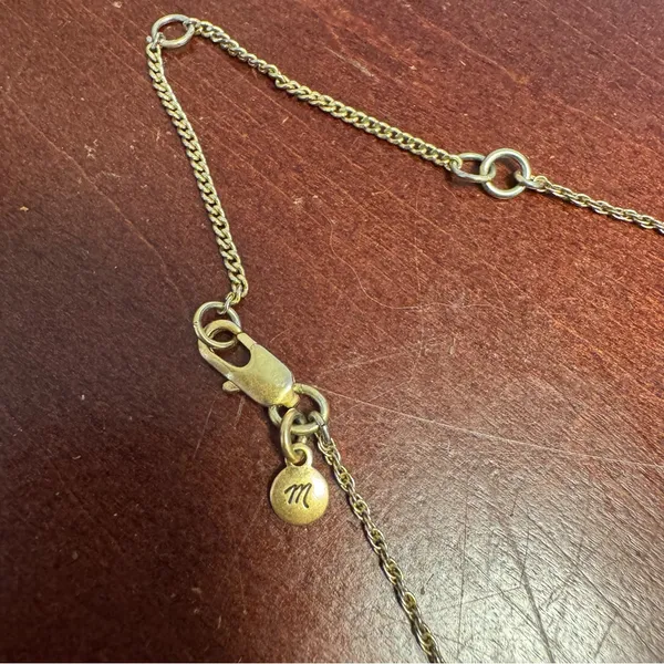 Gold Pendant Necklace - Image 4