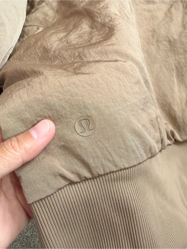 Lululemon Women’s Non-Stop Bomber Jacket Full Zip Reversible in Frontier 6 - Image 8