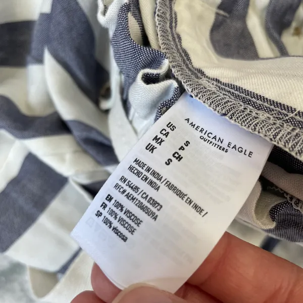 American Eagle Paper Bag Stripe Shorts - Image 6