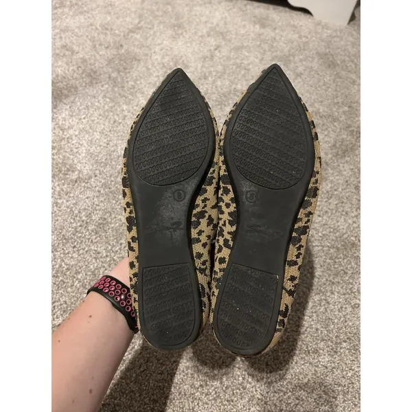 Seven7 Elsa Point Toe Flats Sock‎ Fabric Shoes Women's Sz 8 Animal Print - Image 6