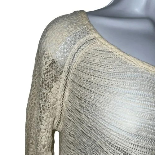 FREE PEOPLE‎ Gorgeous Ivory Crochet Lace Asymmetrical Top EUC Size XS - Image 4