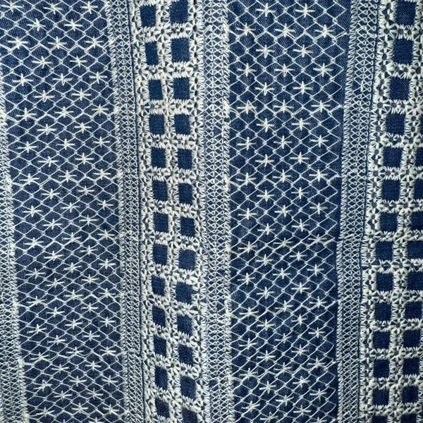 HAYDEN LOS ANGELES Embroidered Blue & White Chambray‎ Mini Skirt NWOT Size Small - Image 4