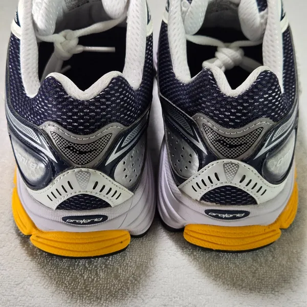 Saucony ProGrid Omni 9 White Navy Yellow Unisex Sneakers Size 9 NWOT - Image 3
