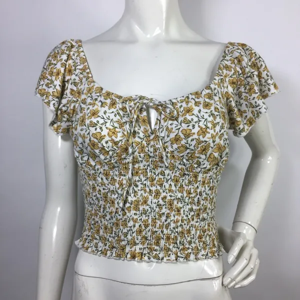 Billabong Smocked Floral Top Size L - Image 13