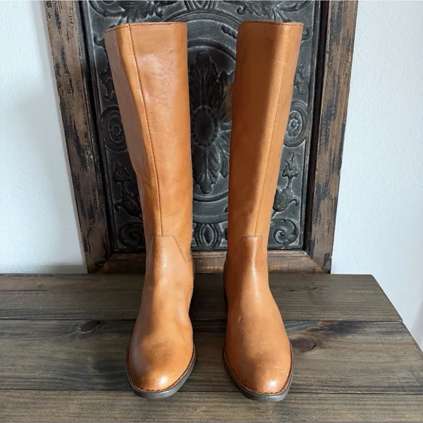 Born Campbell Equestrian Tall Riding Boots Cognac Leather 8.5 Brass Buckle Strap - Image 3
