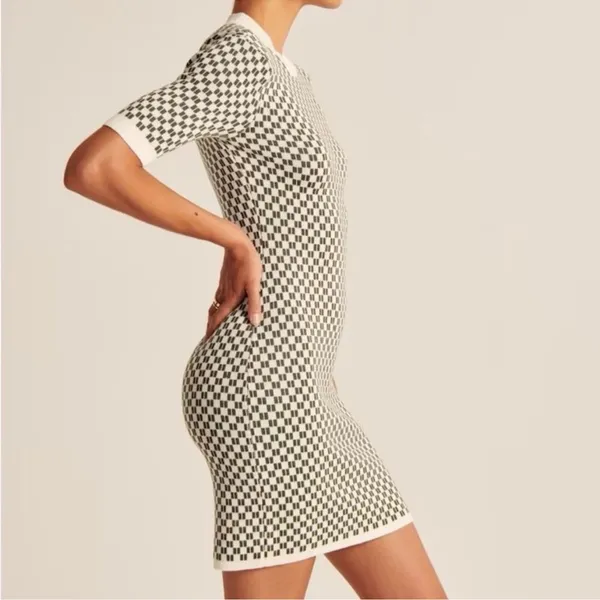 Abercrombie & Fitch Checkered Mock Neck Mini Sweater Dress‎ Short Sleeve Size S - Image 2
