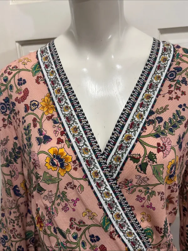 FARM Rio 100% Viscose Pink Floral Wrap Long Sleeve Maxi Dress Size Medium🌸💗 - Image 9