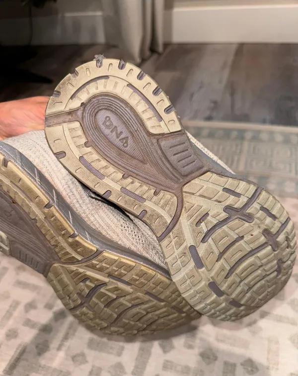 Running Shoes - Image 4