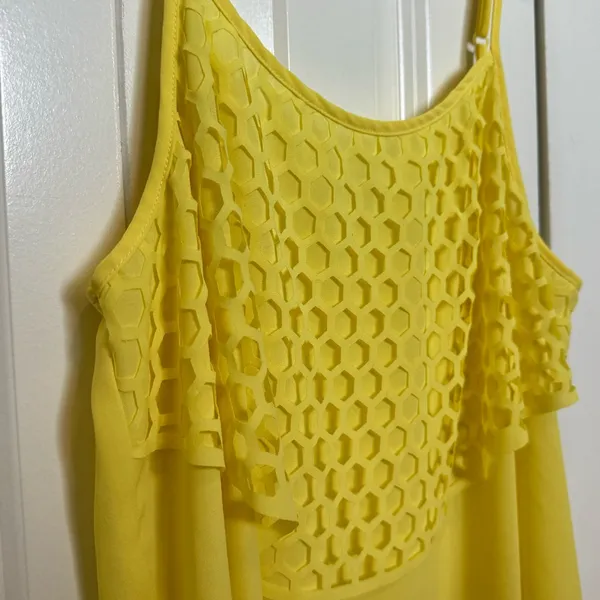 Yellow honeycomb tank top Size M - Image 6