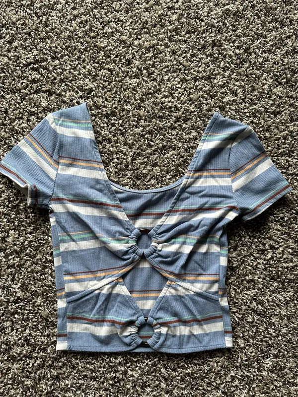 Aeropostale Crop Top - Image 2