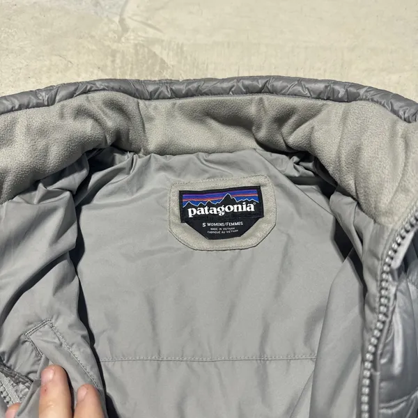 PATAGONIA Women's Radalie Insulated Parka Grey Size Small Reg $199 MSRP Puffer - Image 3