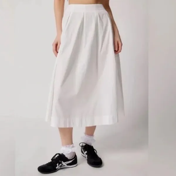 For Love And Lemons White Skirt Set - Both Pieces Linen Vacay Set - Image 4