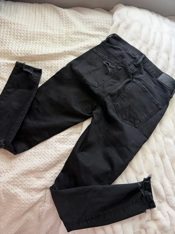 AE Black Super Hi-Rise Jeans - Image 2