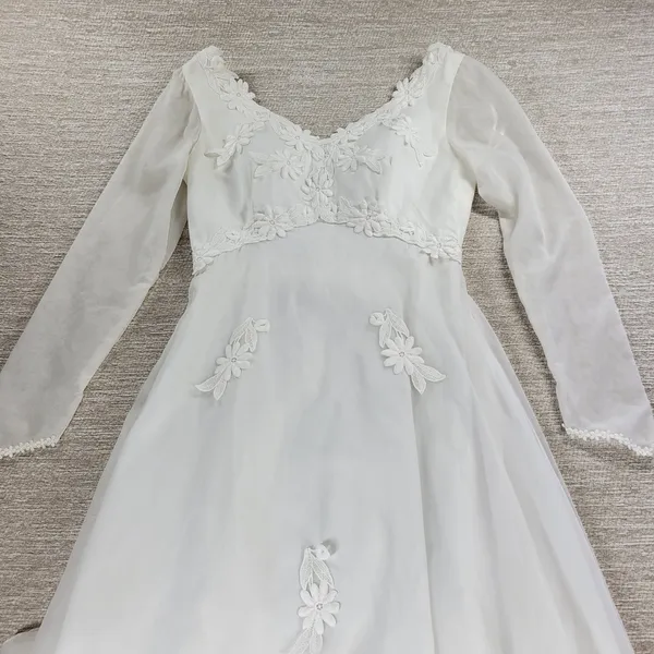 Vintage Wedding Dress White Floral Applique Boho Bridal Gown Union Made - Image 7