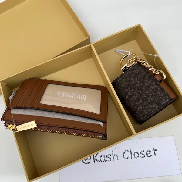 Michael Kors Giftable boxed Coin Pouch and Apple AirPods® Case Gift Set-Brown - Image 3