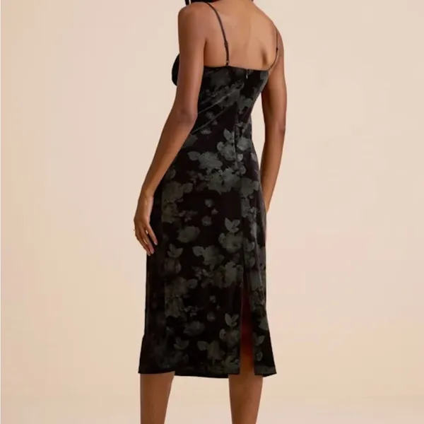 Lulu's Elegant Black Floral Midi Dress - Image 3