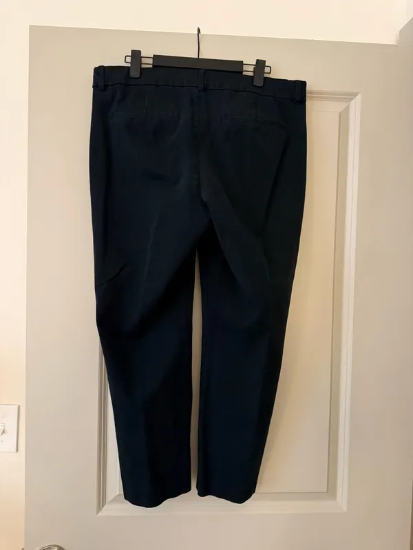 Old Navy Pixie Pants Black Ankle - Image 3