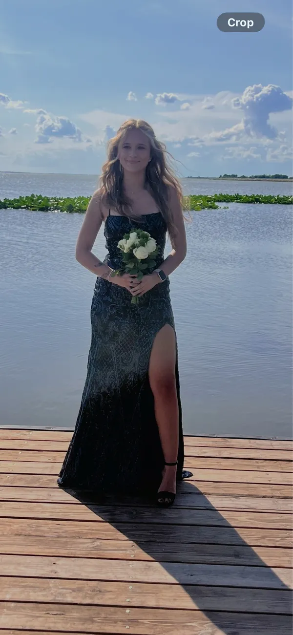 Windsor Dress Prom - Image 3