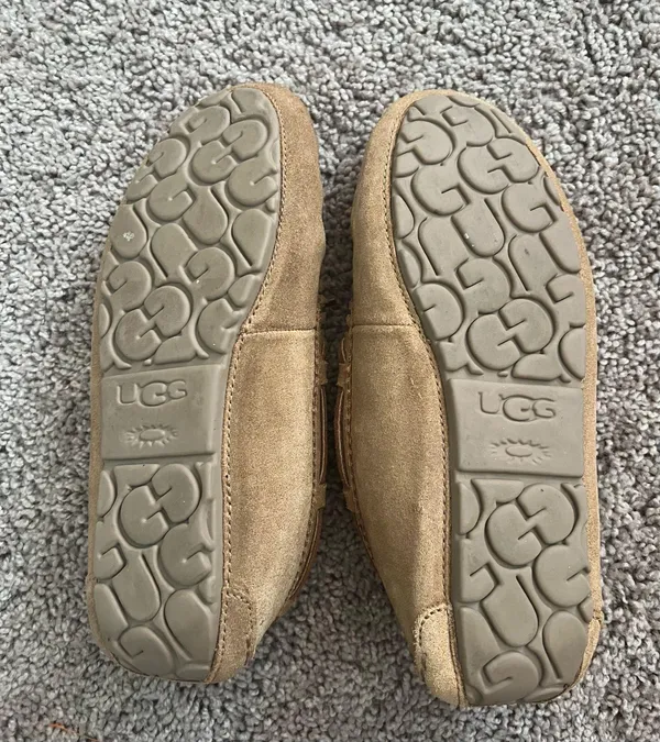 UGG Slippers - Image 2