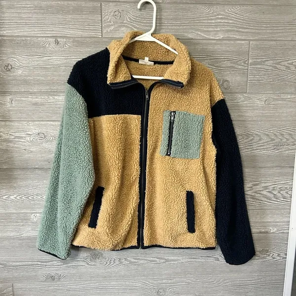 BKECore Color Block Sherpa Jacket size small‎ - Image 2