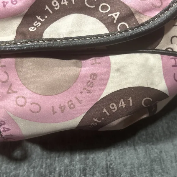 Coach Signature Snaphead F18377 Pink Multifunction Diaper Baby Messenger Bag Pad - Image 6